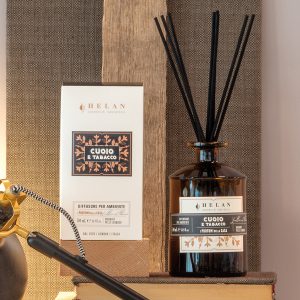 Diffusore Ambiente Cuoio e Tabacco 500ml di Helan