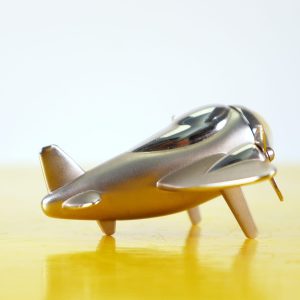 orologio aereo vintage da tavolo in metallo